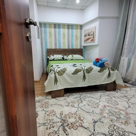 The Cozzy Corner Apartments Bukarest Kültér fotó