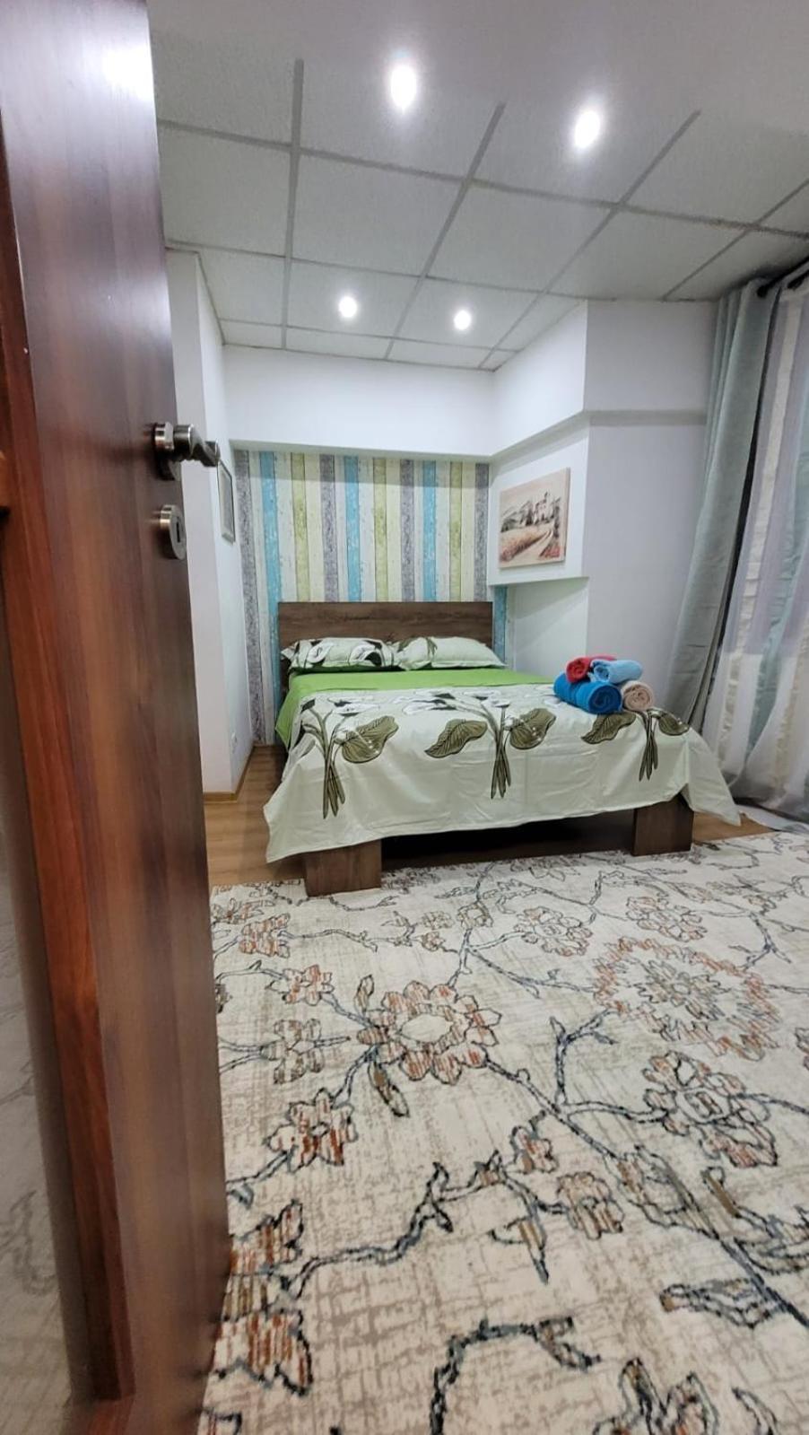 The Cozzy Corner Apartments Bukarest Kültér fotó